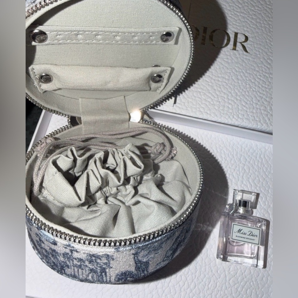 NEW Limited Edition Exclusive Dior Gift Jewelry Box & Miss Dior Eau de Toilette - Picture 5 of 5